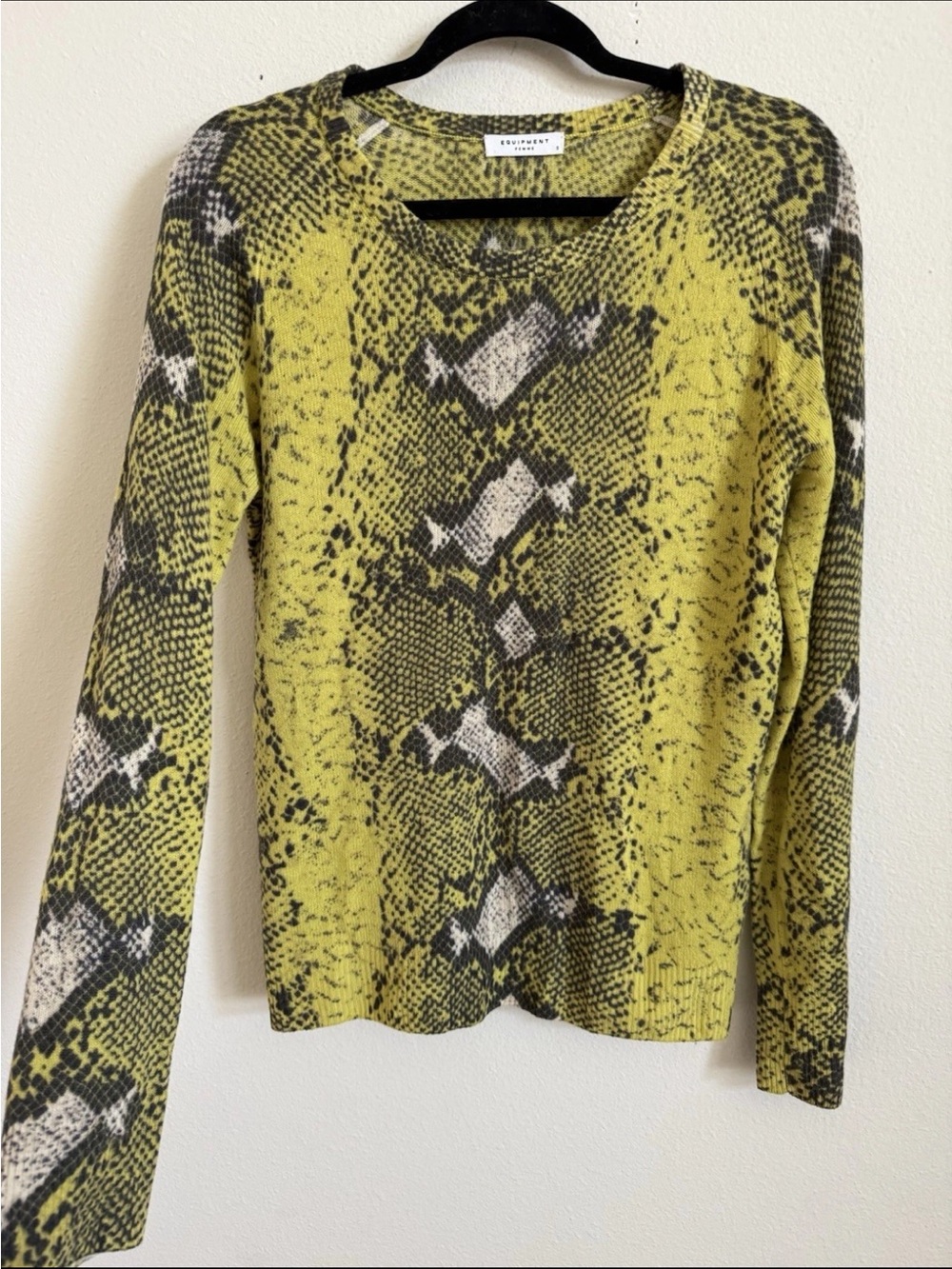 Equipment Femme Cashmere Crewneck Knit Sweater Yellow Black Snakeprint Size S